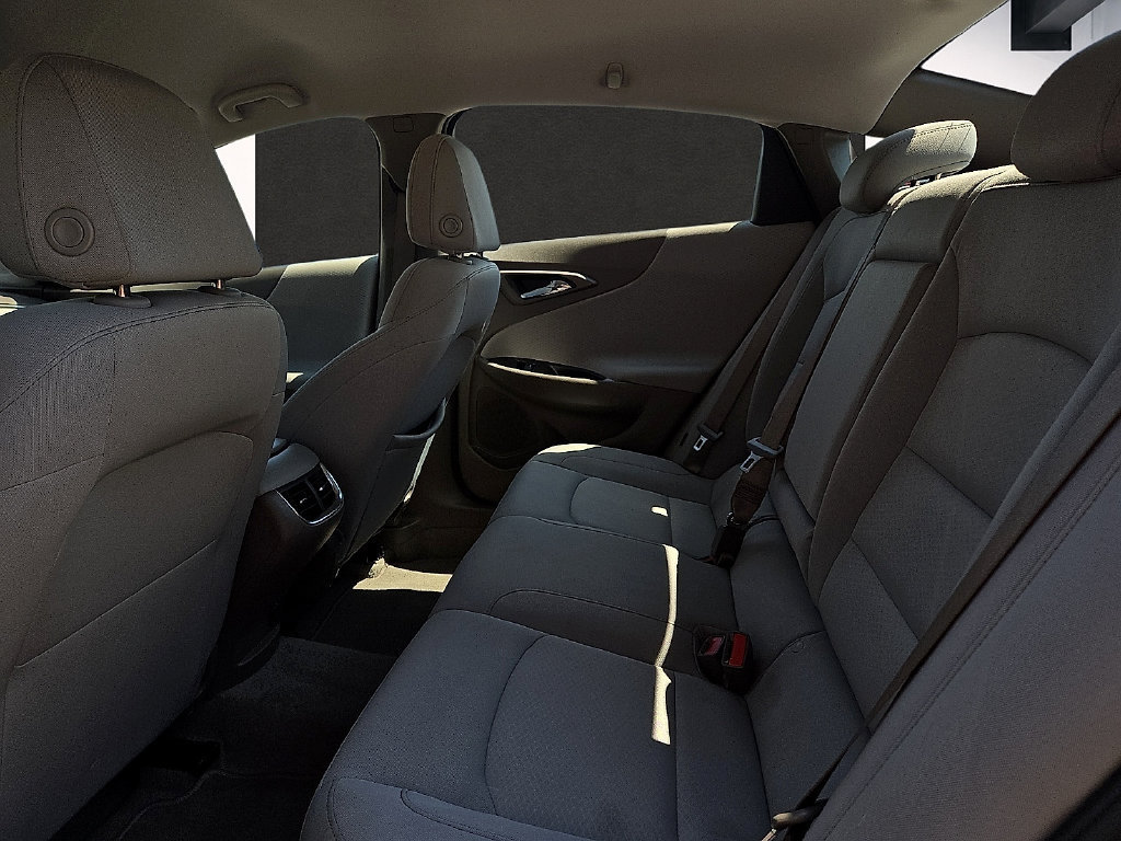 Used 2025 Chevrolet Malibu LT FWD image 9