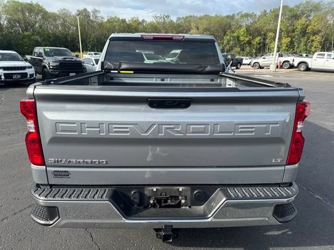 Used 2024 Chevrolet Silverado 1500 LT AWD/4WD image 8