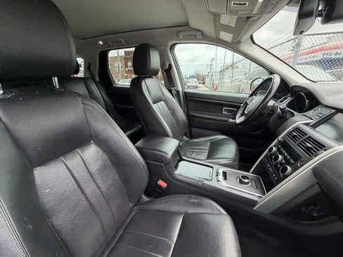 Used 2018 Land Rover Discovery Sport HSE image 24