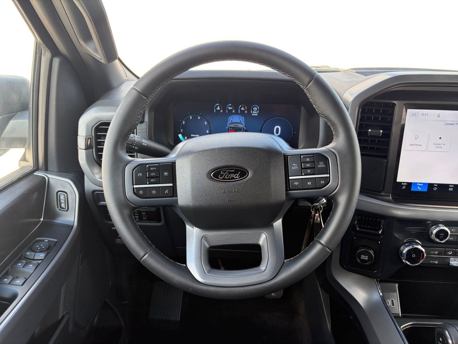 Used 2026 Ford F150 XLT w/ XLT Black Appearance Package RWD image 13