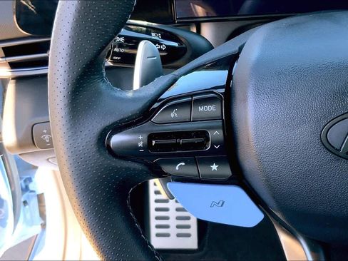 Used 2025 Hyundai Elantra N image 22