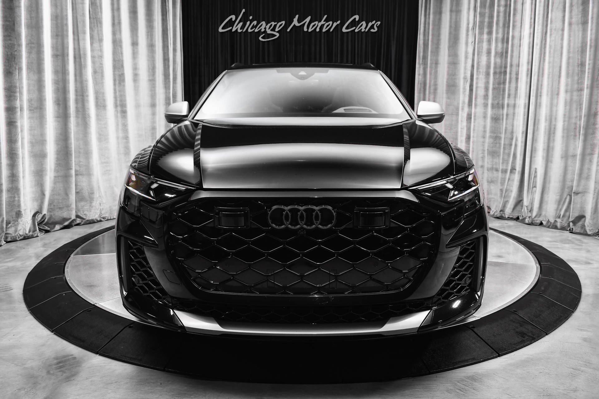 Used 2025 Audi RS Q8 performance AWD/4WD image 7