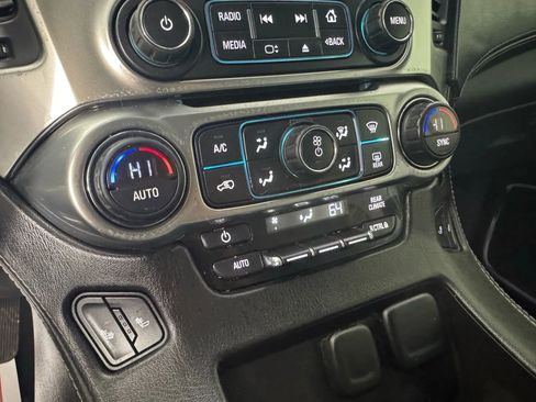 Used 2015 Chevrolet Suburban LT w/ Luxury Package image 20