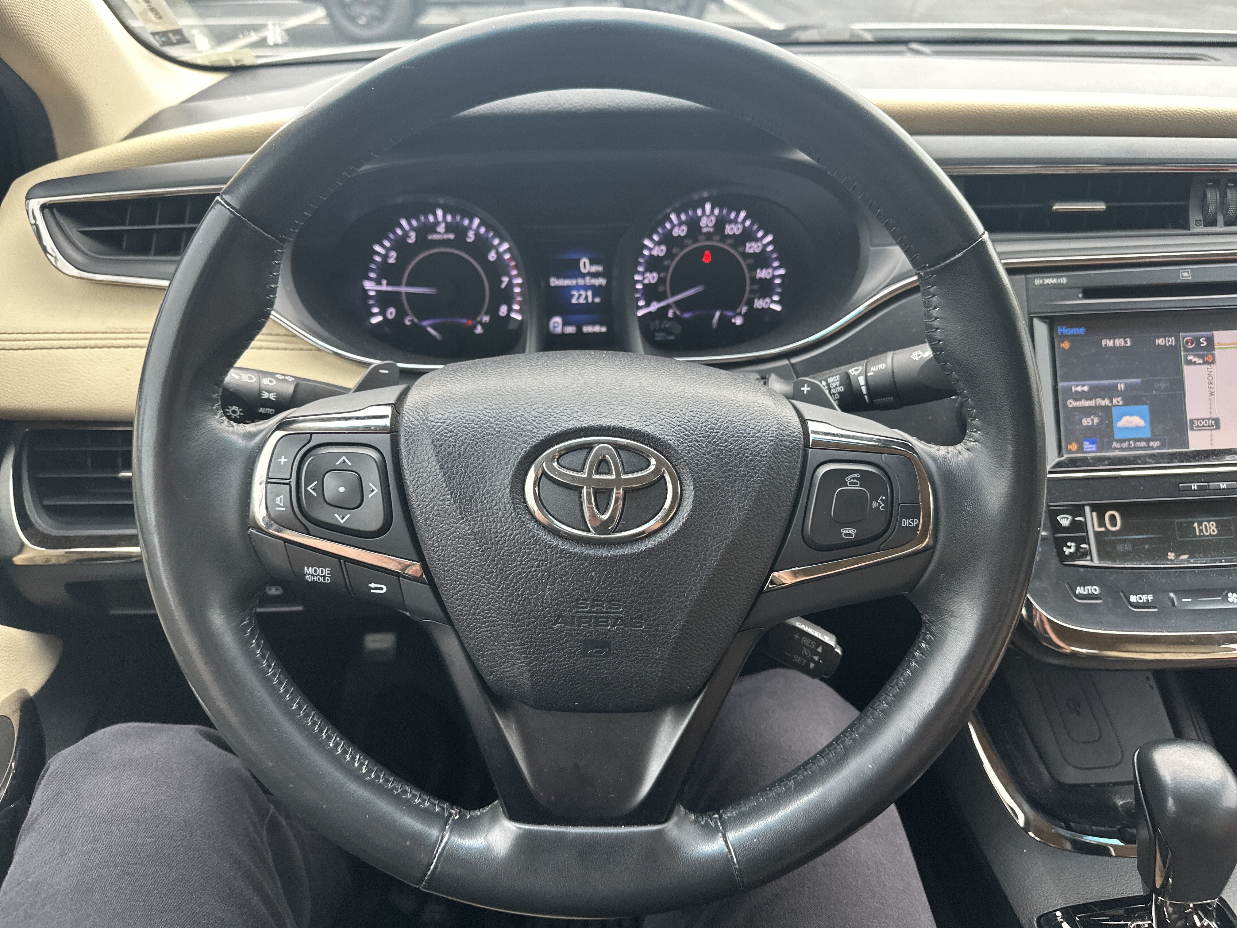 Used 2016 Toyota Avalon Limited FWD image 17