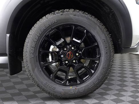 New 2026 Nissan Armada PRO-4X w/ Captain's Chari Seat Package AWD/4WD image 9