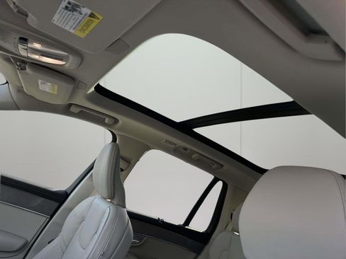 New 2026 Volvo XC90 B6 Ultra w/ Protection Package AWD/4WD image 18