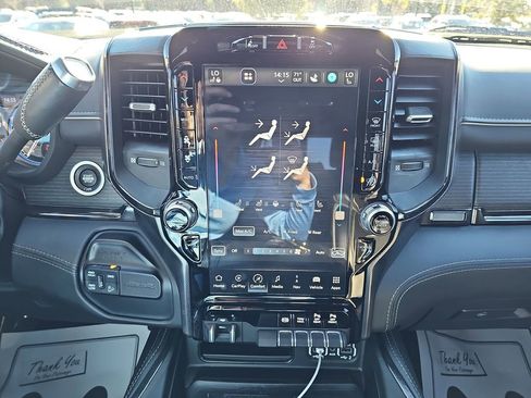 Used 2022 RAM 2500 Limited image 27