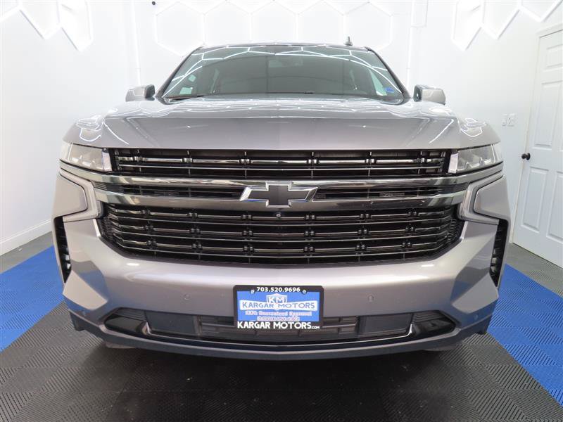 Used 2022 Chevrolet Suburban RST w/ Luxury Package RWD image 2