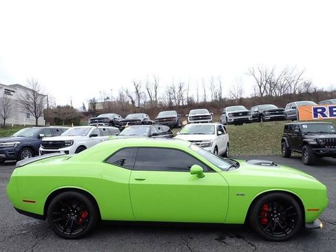 Used 2023 Dodge Challenger R/T w/ Plus Package image 4