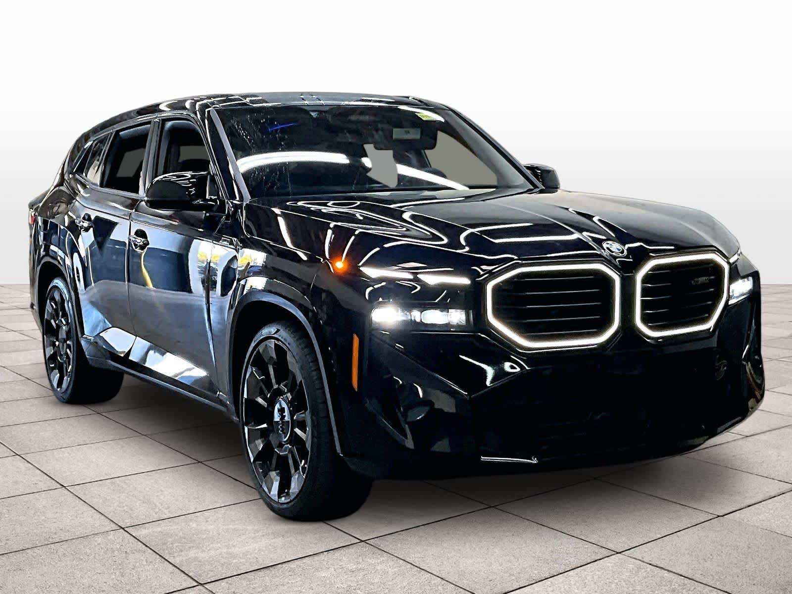 Used 2023 BMW XM AWD/4WD image 2