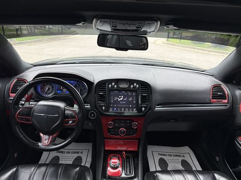 Used 2022 Chrysler 300 S RWD image 10