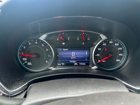 Used 2020 Chevrolet Equinox LT w/ Driver Convenience Package FWD image 7