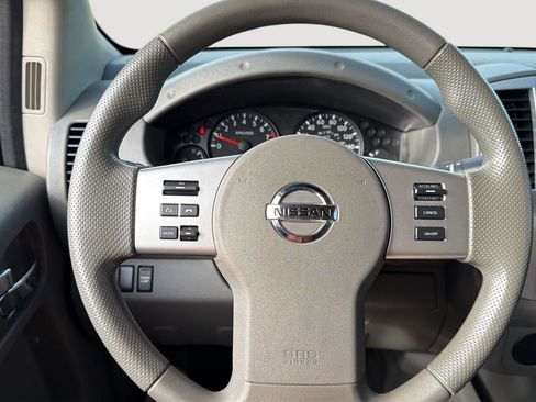 Used 2021 Nissan Frontier SV RWD image 16