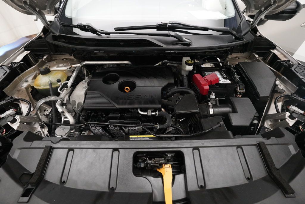 Used 2021 Nissan Rogue Platinum AWD/4WD image 3