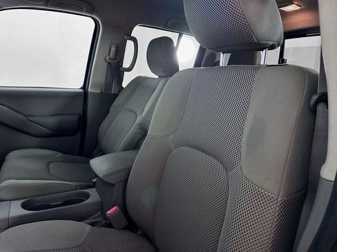 Used 2014 Nissan Frontier SV w/ SV Value Truck Package image 30