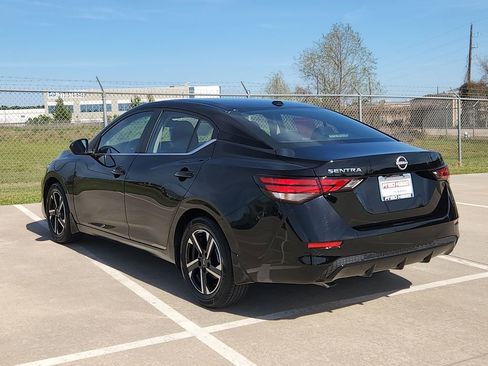 Certified 2025 Nissan Sentra SV w/ All-Weather Package image 7
