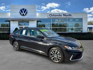 Used 2025 Volkswagen Jetta SE FWD video 1
