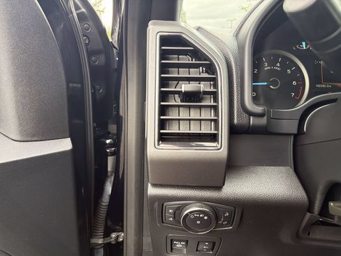 Used 2018 Ford F150 XLT w/ Equipment Group 302A Luxury AWD/4WD image 18