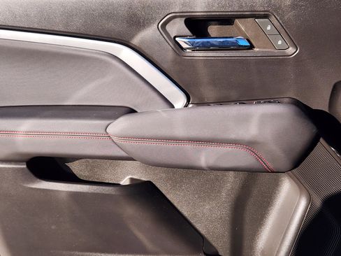 Certified 2024 Chevrolet Colorado Z71 w/ Z71 Convenience Package 2 image 22