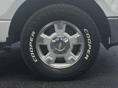 Used 2010 Ford F150 XLT RWD image 35