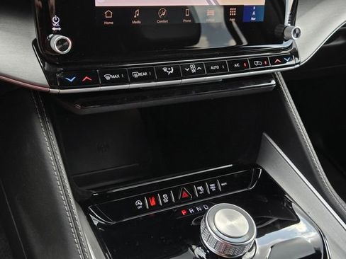 New 2025 Jeep Wagoneer Series II w/ Premium Group I image 13