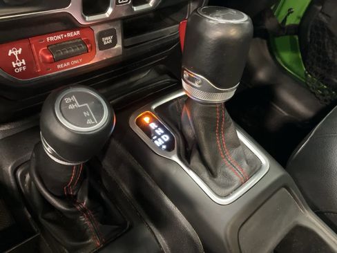 Used 2019 Jeep Wrangler Unlimited Rubicon image 18