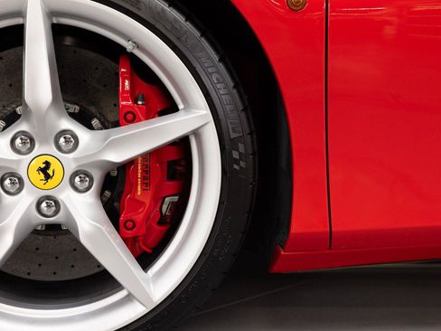 Certified 2017 Ferrari 488 Spider RWD image 20