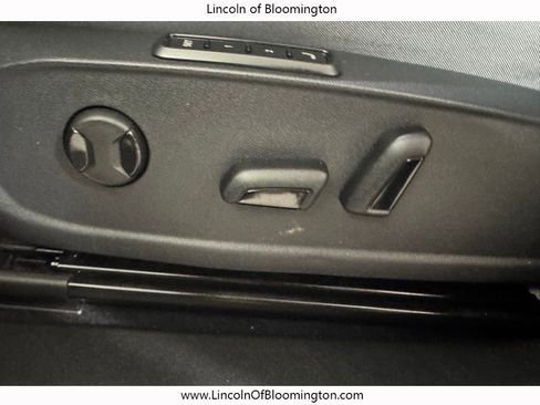 Used 2023 Volkswagen ID.4 Pro S RWD image 36