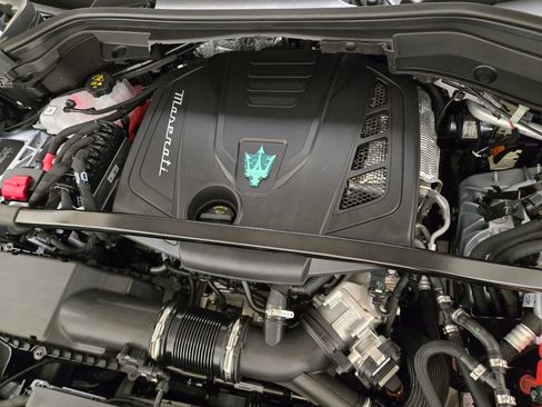 New 2025 Maserati Grecale Modena image 29