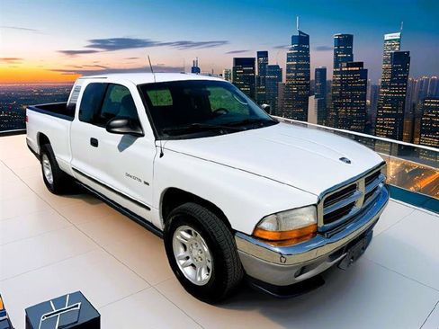 Used 2001 Dodge Dakota 2WD Club Cab image 1