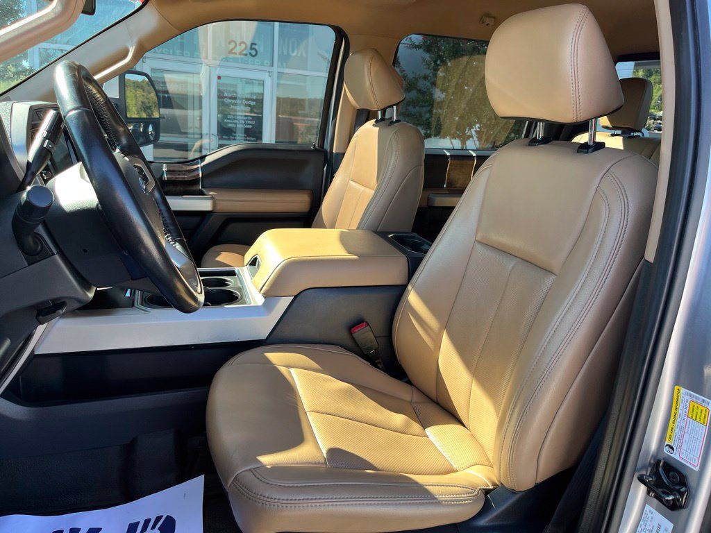 Used 2022 Ford F350 Lariat w/ Tremor Off-Road Package AWD/4WD image 4