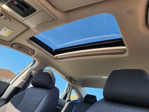 Certified 2023 Honda Accord EX image 15