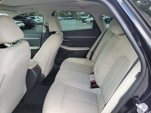 Used 2024 Hyundai Sonata SEL w/ Convenience Package FWD image 11