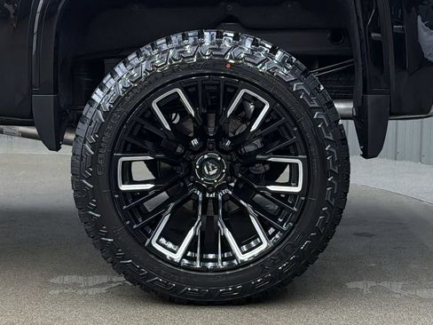 Used 2026 GMC Sierra 1500 Denali Ultimate AWD/4WD image 12