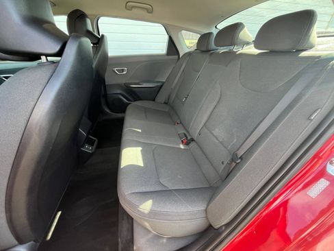 Used 2025 Kia K4 FWD image 21