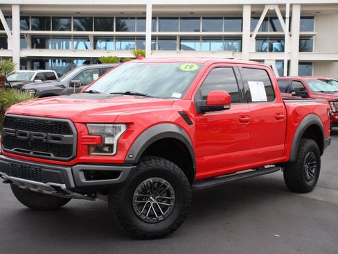 Used 2019 Ford F150 Raptor w/ Equipment Group 802A Luxury AWD/4WD image 1