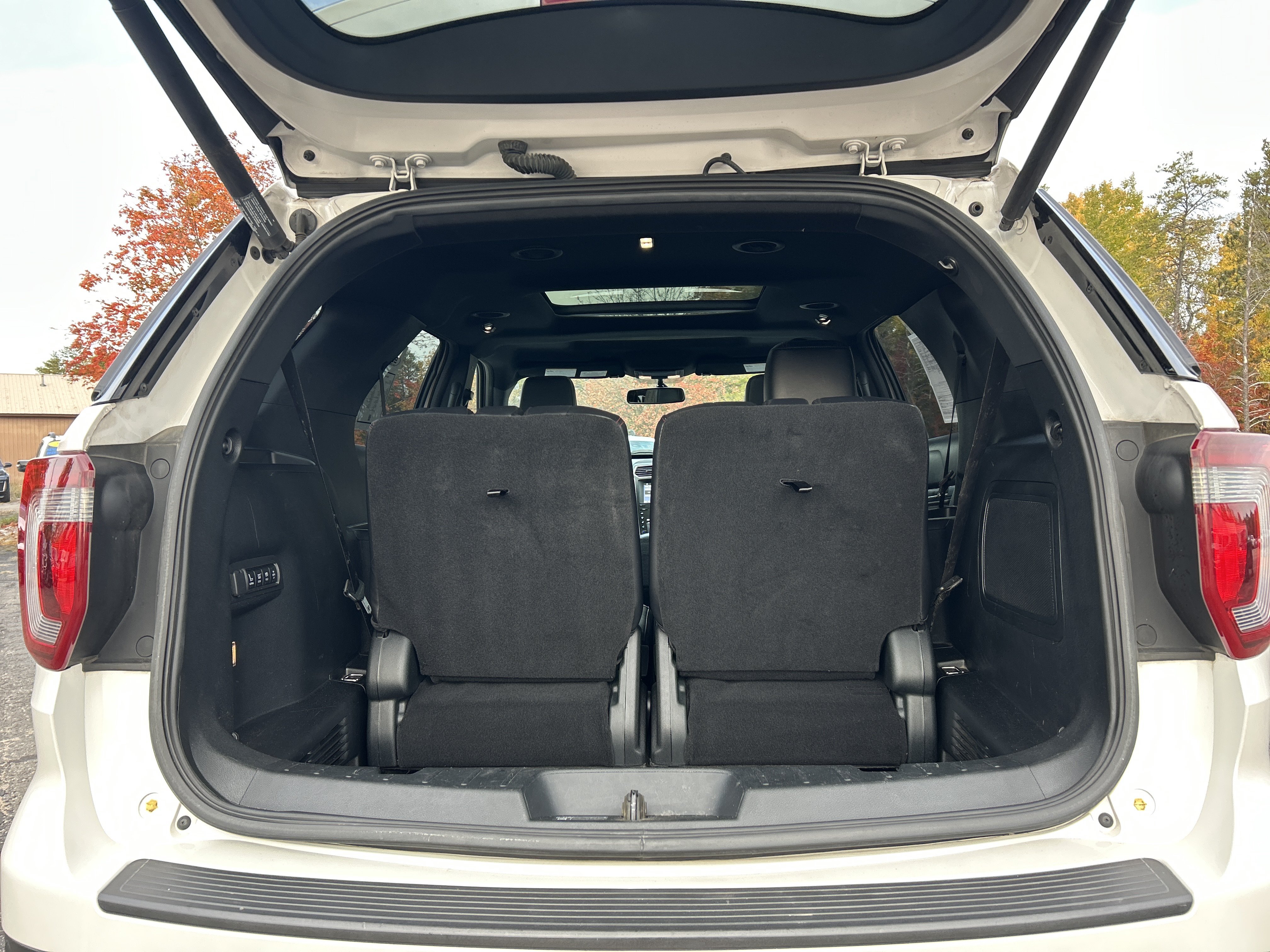 Used 2019 Ford Explorer Sport AWD/4WD image 22
