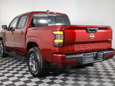 New 2025 Nissan Frontier SV w/ SV Convenience Package image 9