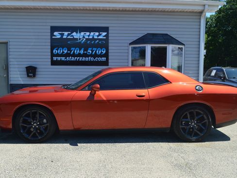 Used 2021 Dodge Challenger GT w/ Blacktop Package RWD image 2