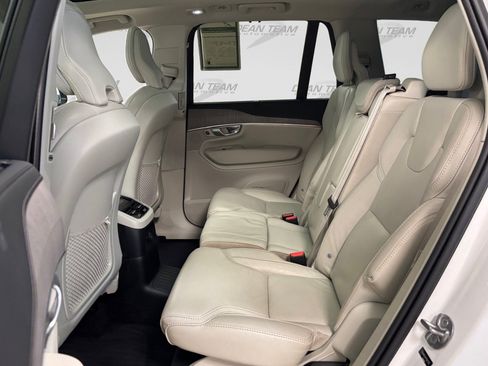 Used 2023 Volvo XC90 T8 Ultimate w/ Protection Package Premier AWD/4WD image 12