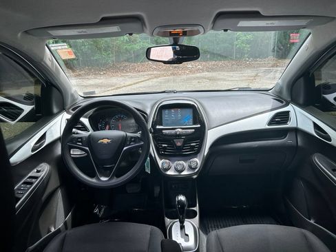 Used 2018 Chevrolet Spark LT FWD image 28