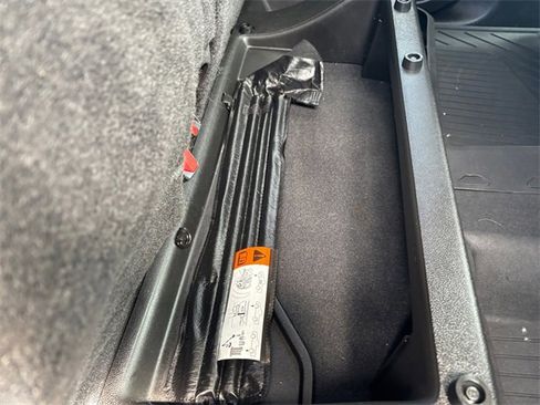 Used 2021 Chevrolet Colorado ZR2 image 28