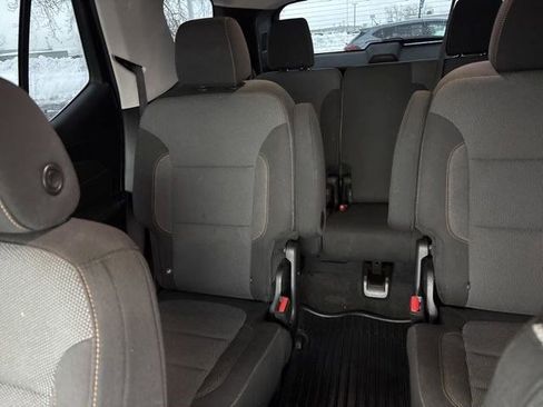 Used 2020 Chevrolet Traverse LT image 31