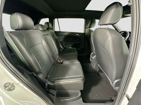 Certified 2023 Volkswagen Tiguan SEL R-Line image 28