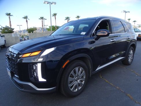 Used 2023 Hyundai Palisade SEL FWD image 1