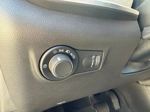 Used 2025 Jeep Compass Sport AWD/4WD image 19