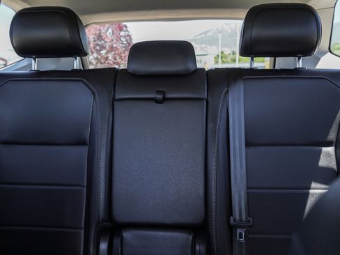 Used 2019 Volkswagen Tiguan SE AWD/4WD image 23