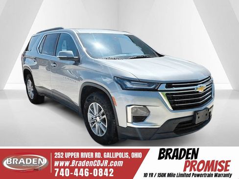 Used 2023 Chevrolet Traverse LT AWD/4WD image 1
