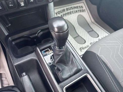 Used 2020 Toyota Tacoma TRD Off-Road w/ Technology Package image 26