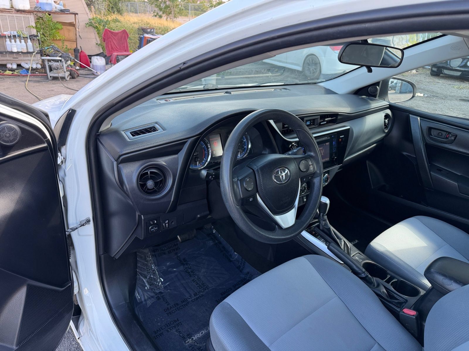 Used 2017 Toyota Corolla L w/ Carpet Mat Package (TMS) FWD image 18
